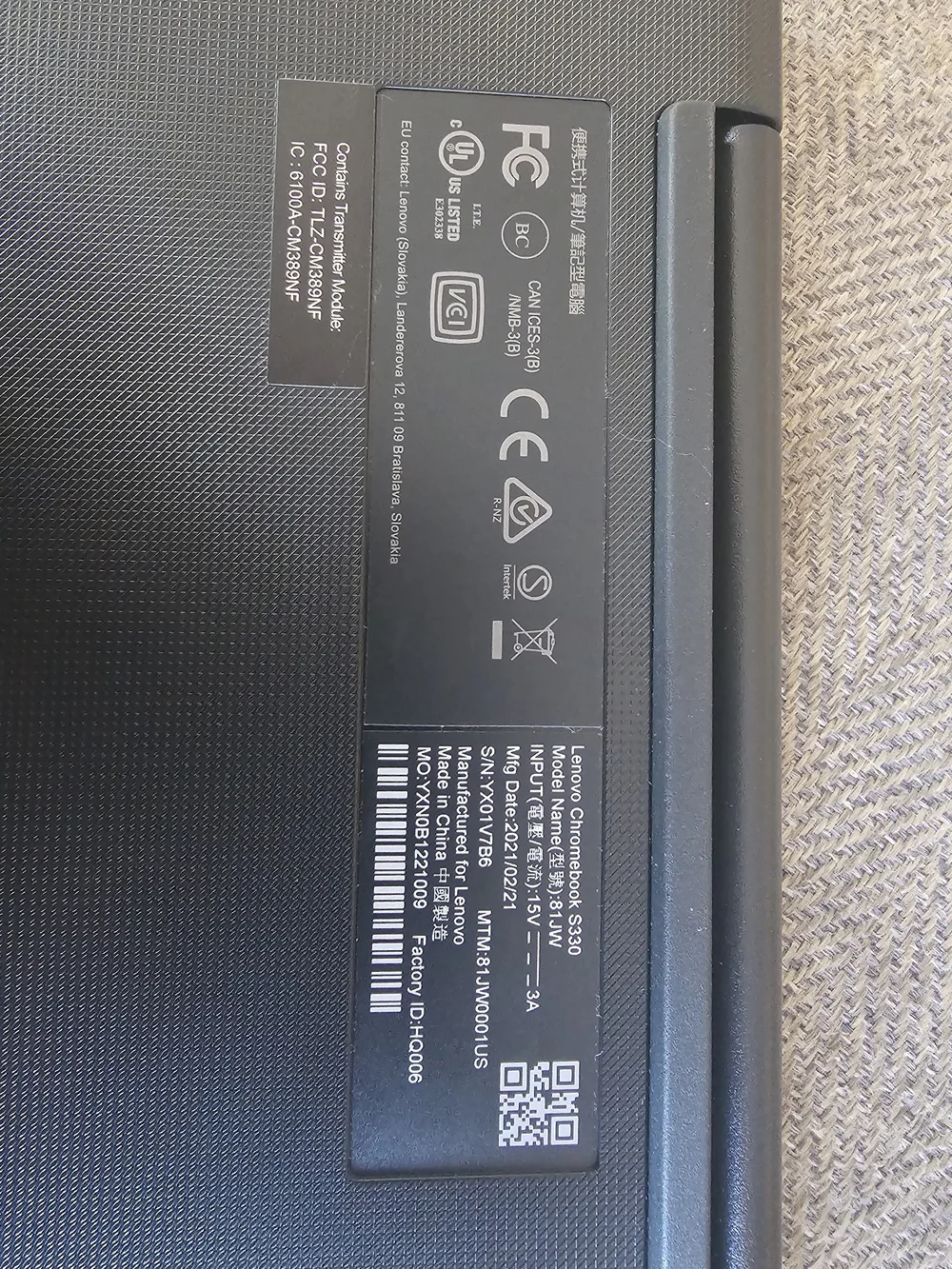 Lenovo Laptop in Black and Gray - Slim Portable Chromebook-style
